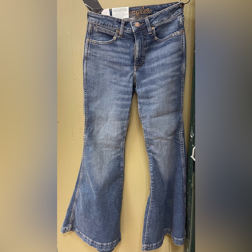 Wrangler Retro High Rise Flare Jeans 26x30